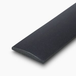 Steenbok-Natuursteen-Rolstoeldorpel-Graniet-Fine-Basalt-antraciet-gezoet-1200x120x20